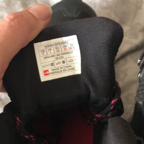 Women the north face hiking boots - Picture 6 of 9